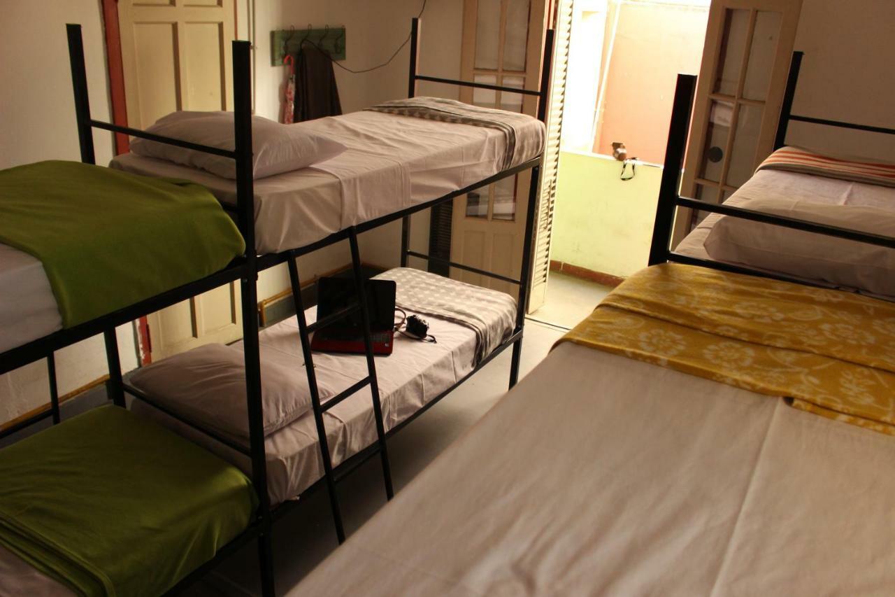 Casa Artigas Hostel Córdoba Zewnętrze zdjęcie